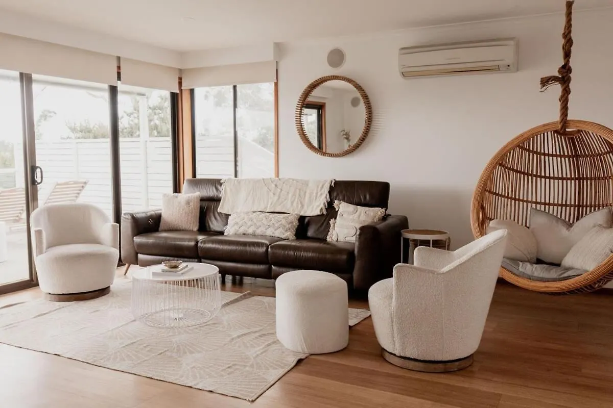 Seagrass Coastal Retreat With Direct Beach Access Lewisham