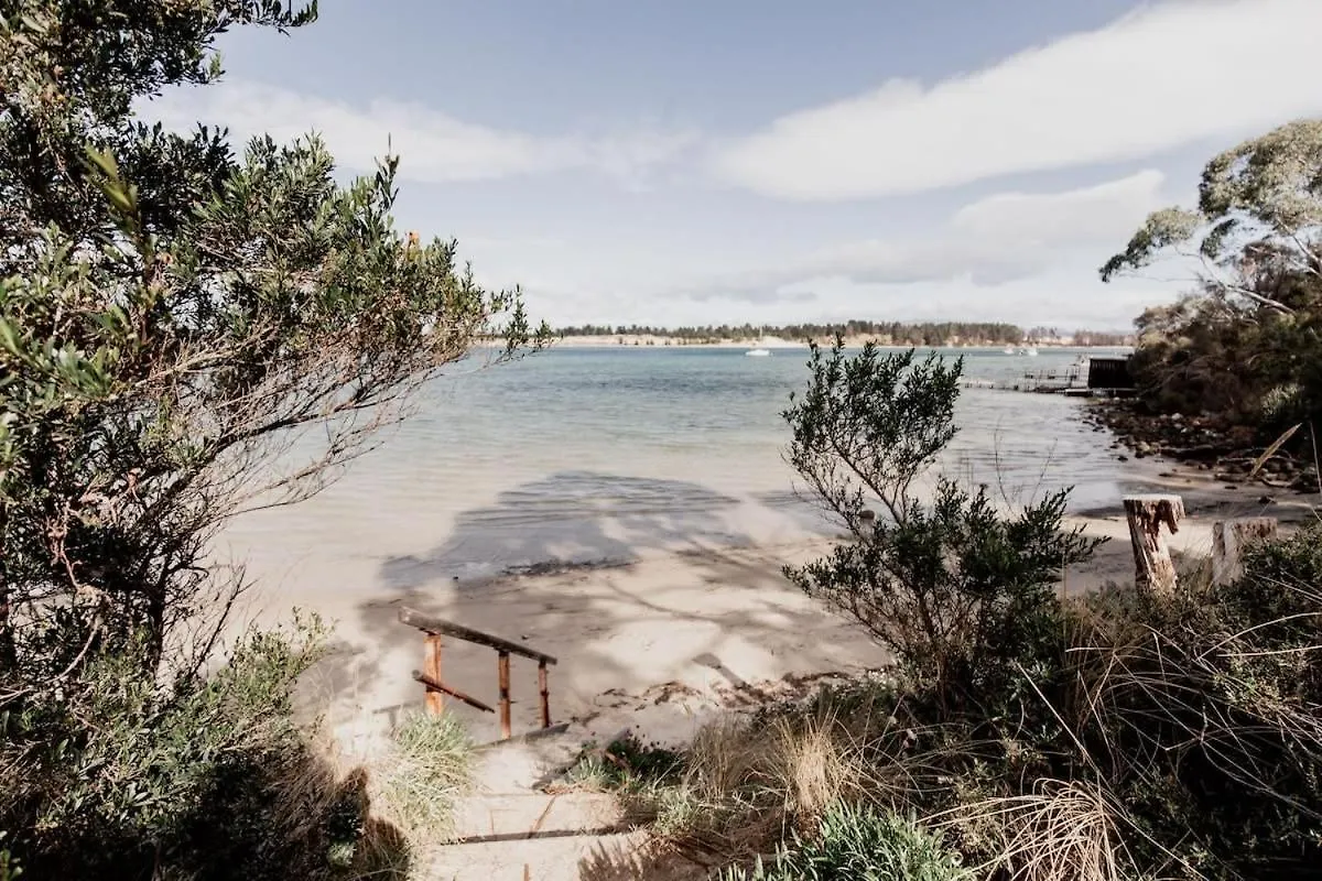 Seagrass Coastal Retreat With Direct Beach Access Lewisham 0*,